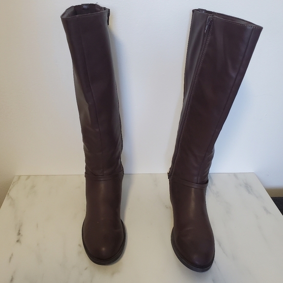 Sears Connor Vegan leather Brown Riding Boots with Zipper and Gold Buckle - Picture 7 of 8